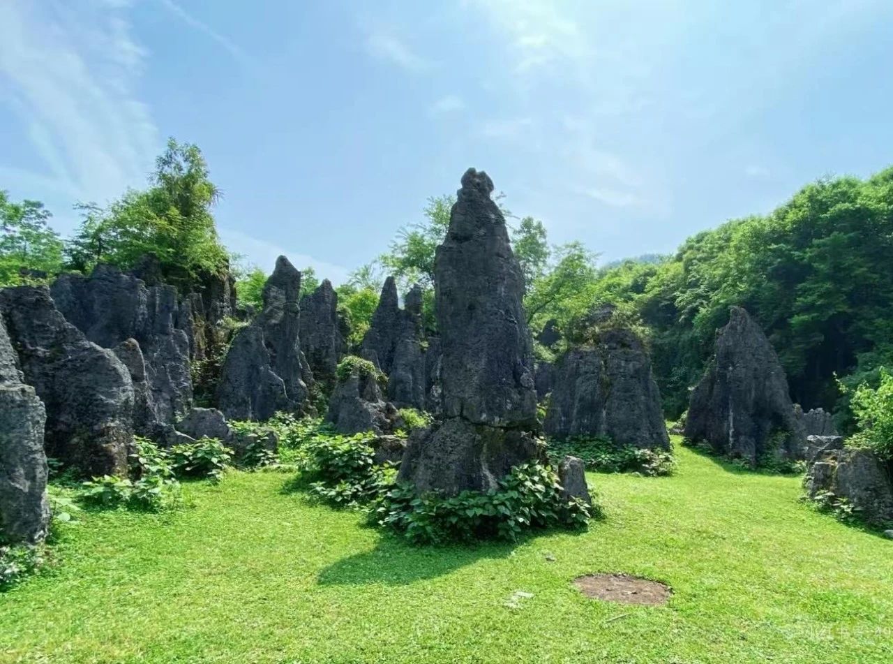 「石林奇境，峰湖砺步」禾力乡村·徒步贵州（石林村站）开启报名！